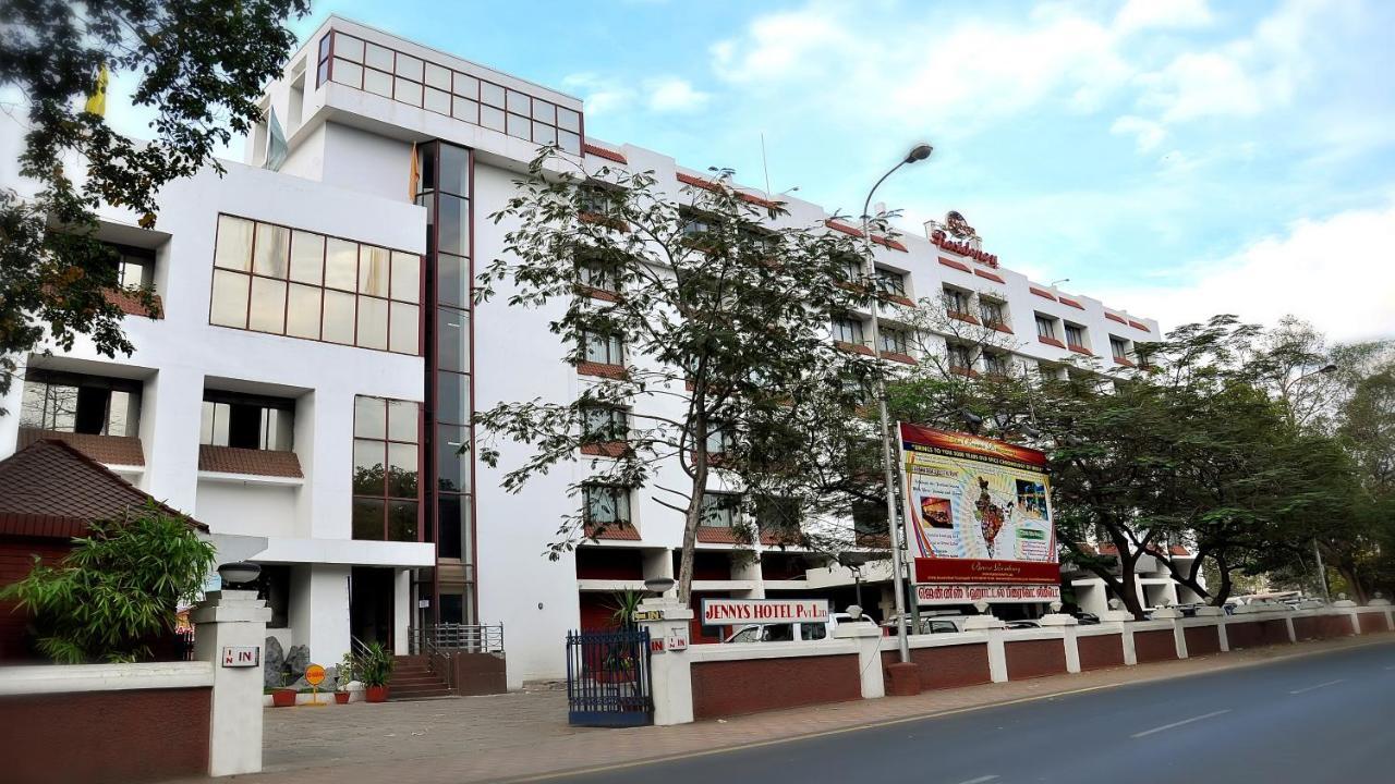 Breeze Residency Hotel Tiruchirappalli Bagian luar foto