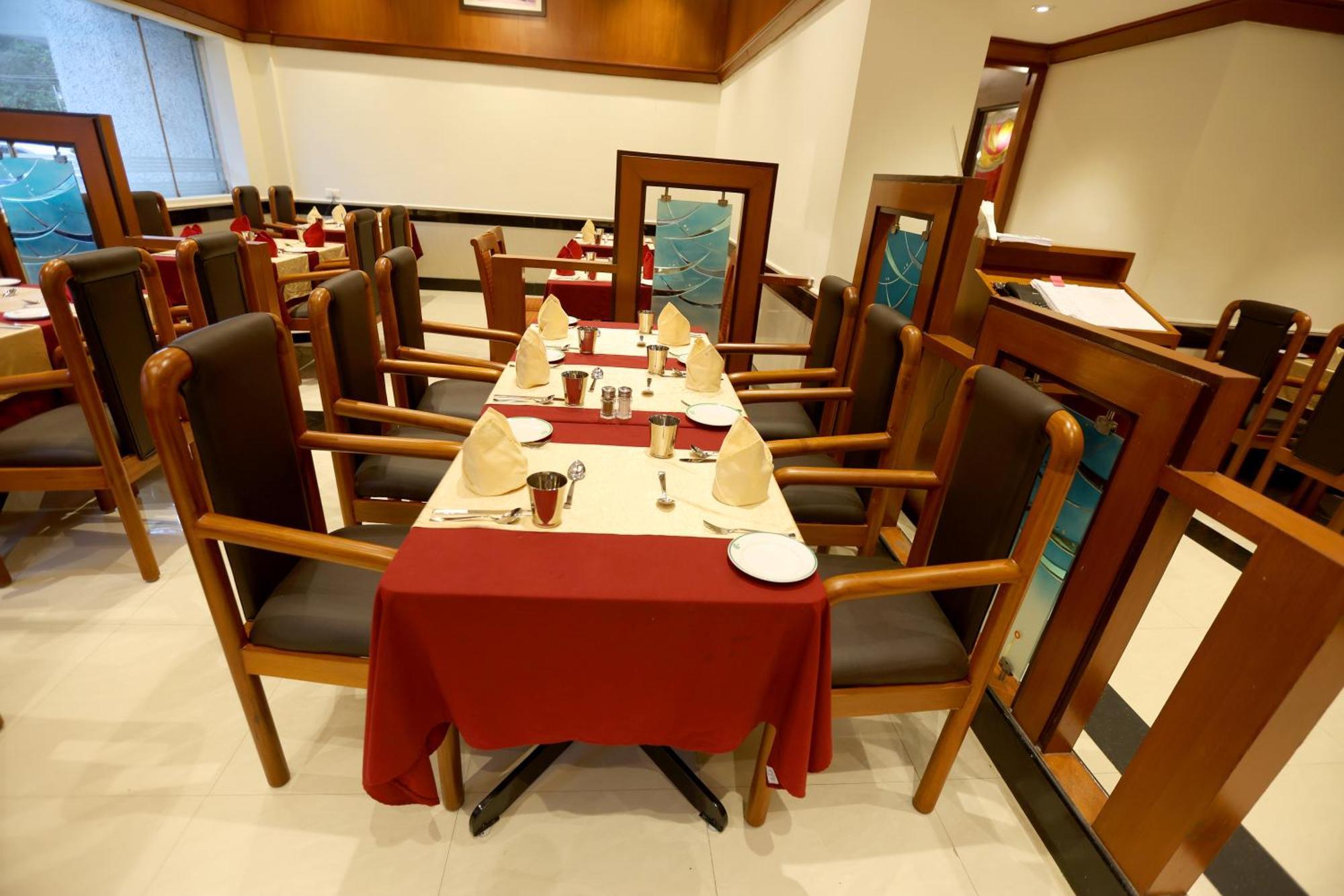 Breeze Residency Hotel Tiruchirappalli Bagian luar foto